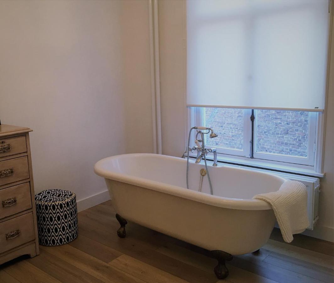 Bed and Breakfast Ninet7 Тилбург Экстерьер фото
