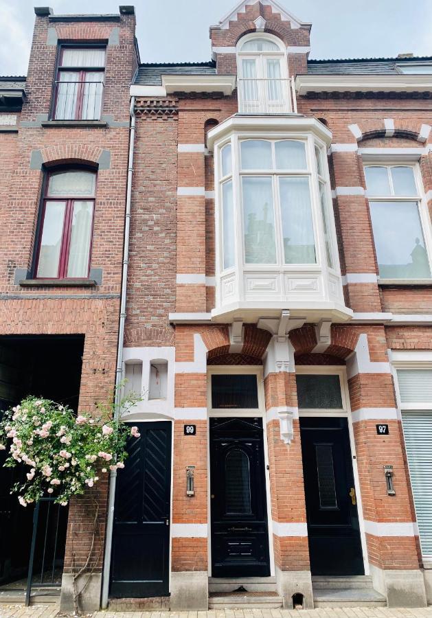 Bed and Breakfast Ninet7 Тилбург Экстерьер фото